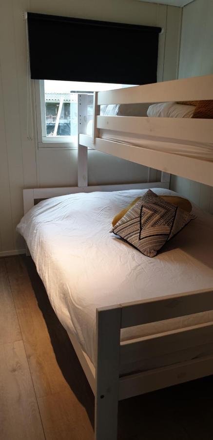 Bed En Breakfast Bernisse Zuidland Bagian luar foto